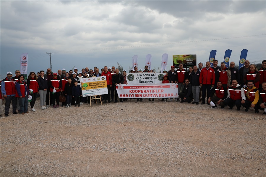 İl Müdürlüğümüzce 2025 Uluslararası Kooperatifler Yılı Hatıra Ormanı Oluşturulması Kapsamında 11.11.2025 tarihinde Ağaç Dikme Etkinliğine Katılım Sağlandı.